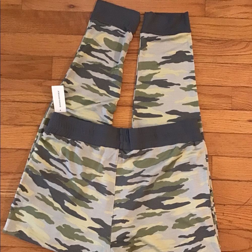 NWT BANANA REPUBLIC TERRY JOGGER CAMO GREEN GRAY LOUNGEWEAR W POCKETS - Picture 9 of 13